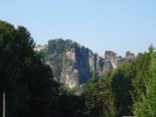 Immer wieder schön - der Blick vom Laasenhof hinüber zur Bastei