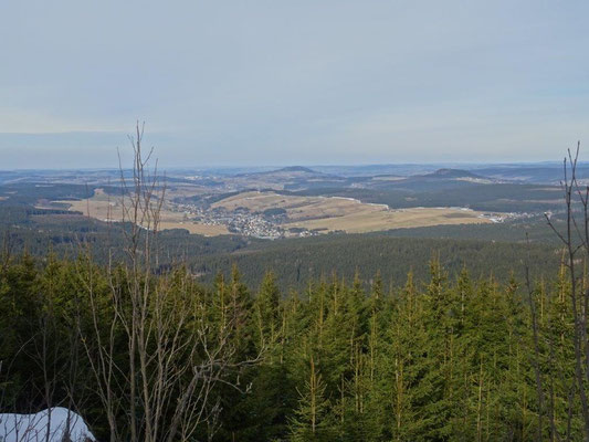 Blick vom Amtsfelsen über das Erzgebirge