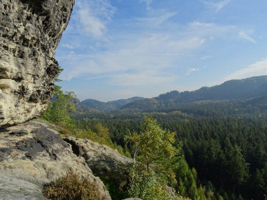 Blauer Himmel, weißer Sandstein - so hatten wir uns diesen Tag erträumt :-)