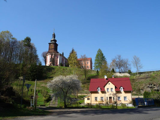 Kirche von Srbská Kamenice 