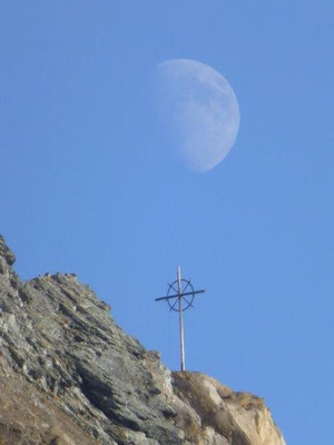 Mond überm Sajatkopf