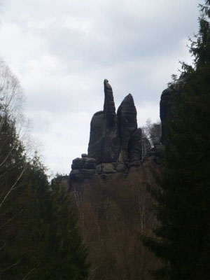 Blick vom unteren Affensteinweg zur bizarren Brosinnadel