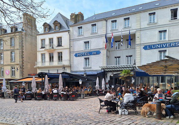 Cafés, Bistros...