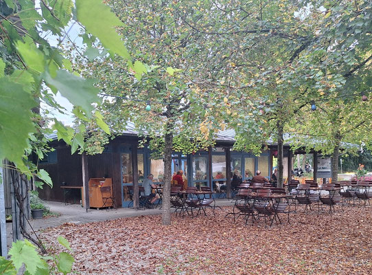Biergarten auf dem Campingplatz 