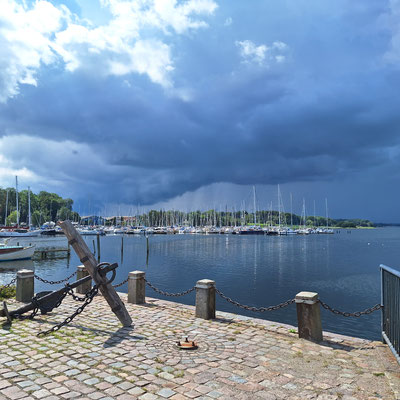 ein Gewitter zieht auf