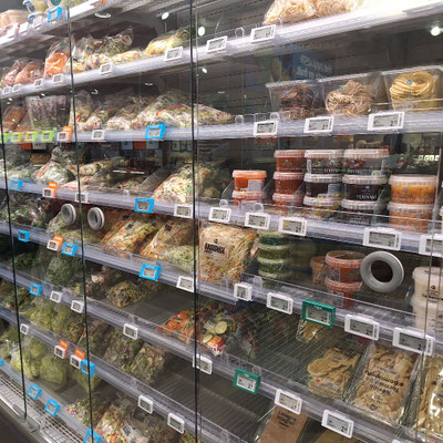 Bei Albert Heijn, super Auswahl an frischen vorbereitem Gemüse