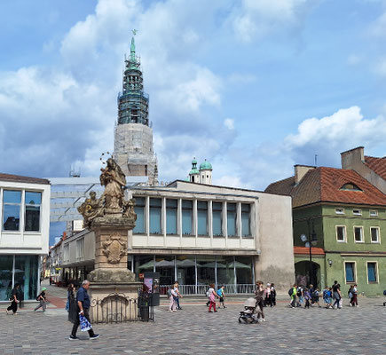 Museum im modernen Stil direkt auf dem Alten Markt 🤔