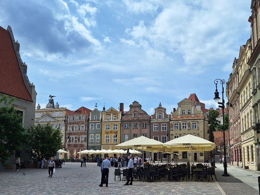 Alter Marktplatz, ein großer quadratischer Platz