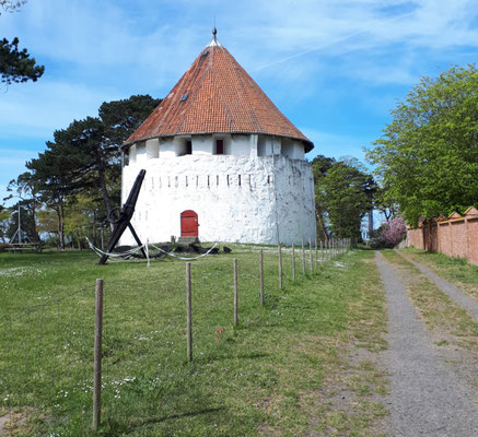 für Bornholm typische Rundkirche in Rønne