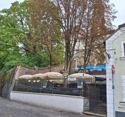 Kleiner versteckter Biergarten 