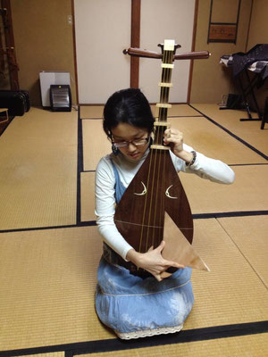 Edo Biwa (Japanese Traditional Instrument)
