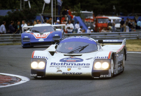 Le Mans 1986: Porsche 962 C LH (Nr. 1) mit Hans-Joachim Stuck, Derek Bell und Al Holbert, 1. Platz Gesamtklassement.
