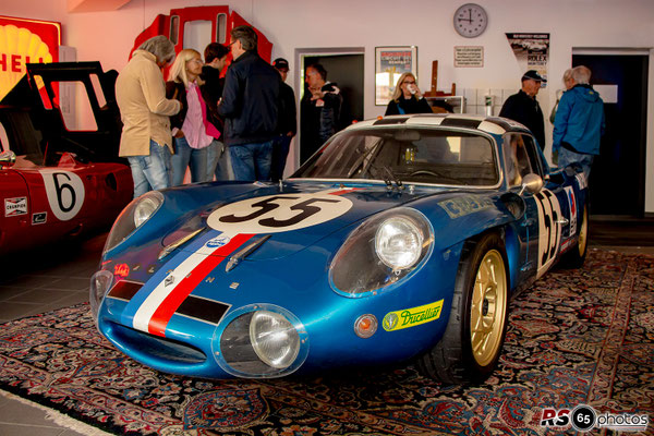 Alpine A210 - Pistons & Pastries - alpineLAB