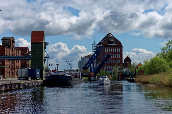 Die Klappbrücke bei Demmin