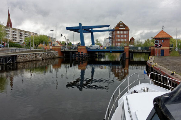 Die Klappbrücke bei Demmin