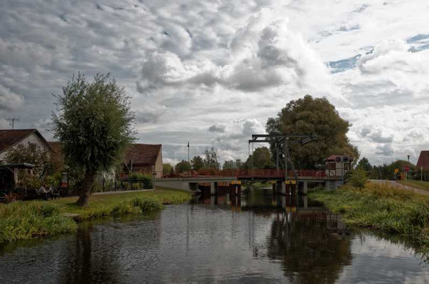 Die Klappbrücke in Niederfinow