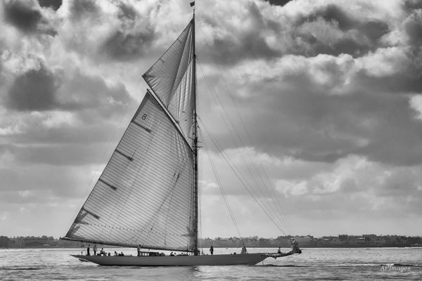 2025-092 _ Moonbeam IV en baie de Saint Malo (35) _ 40 * 60 cm _ 45 €