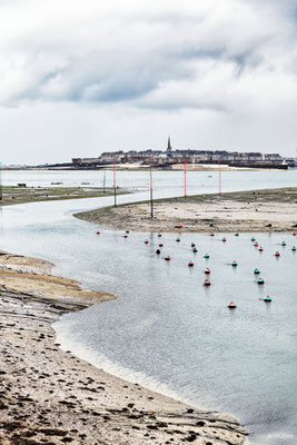 2024-125_Vue sur St. Malo 2__35 – Dinard__40 x 60_cm__45 €__VENDUE 