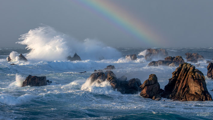2026-62 _ Tempête en mer d'Iroise, Ouessant (29), Hiver _ 100 x 178 cm _ 180 €