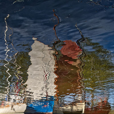 2025-045 _ Reflets de gréements anciens, Redon (35) _ 100 * 100 cm _ 100 €___RESERVEE 
