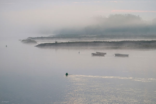 2024-171_Ancenis, brume de Loire__44 – Ancenis__40 x 60_cm__45 €
