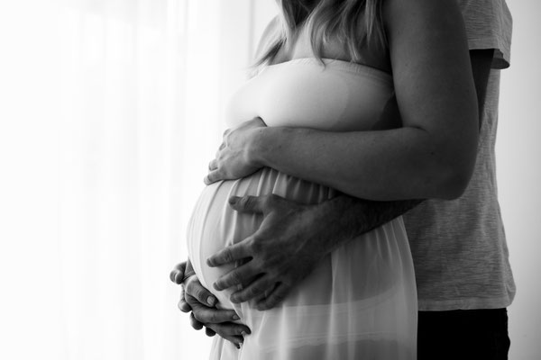 Schwangerschaftfotos Babybauchfotos Voitsberg Babyfotografin Graz Umgebung