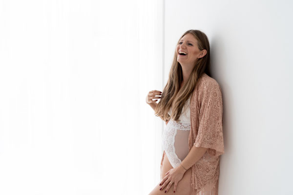 Babybauchfotos mit Kerstin Fotografie in Graz Umgebung Voitsberg Deutschlandsberg Steiermark 