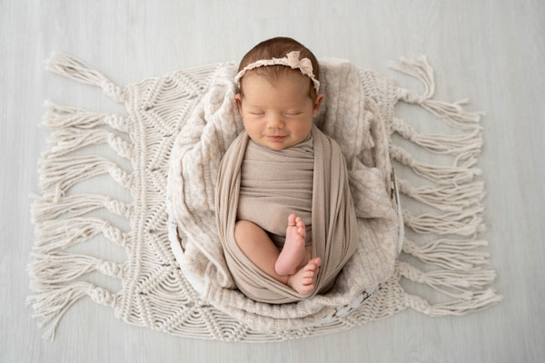 Neugeborenenfotos mit Kerstin Fotografie in Graz Umgebung Voitsberg Deutschlandsberg Steiermark 