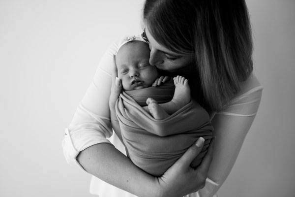 Neugeborenenfotos mit Kerstin Fotografie in Graz Umgebung Voitsberg Deutschlandsberg Steiermark 