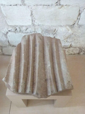 Polissoir de La Borde (trouvé à Neuillé Pont-Pierre) Musée du Grand-Pressigny.
