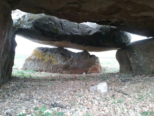 Dolmen d'Aillé (Saint-Georges-lès-Baillargeaux)
