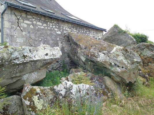 Allée couverte dite Le Gros-Chillou (Cravant-les-Côteaux)