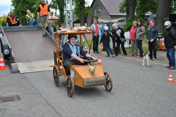 Seifenkistenrennen in Karwe