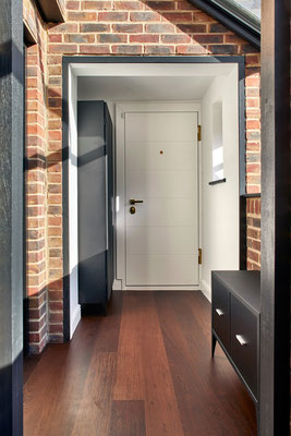 dressing & petit meuble d'entrée à tiroirs noir (Claudia Interiors London)