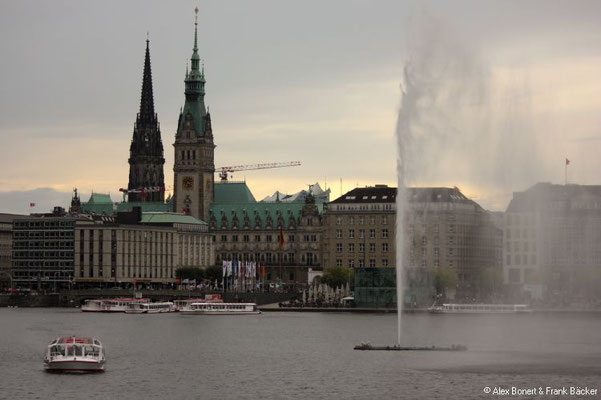Hamburg 2021, Binnenalster mit Blick zum Rathaus