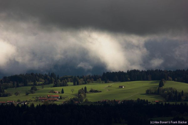 Allgäu 2014, Blick vom Höhenweg in Scheidegg auf Sulzberg