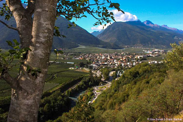 Südtirol 2016, Latschanderwaalweg, Blick auf Latsch
