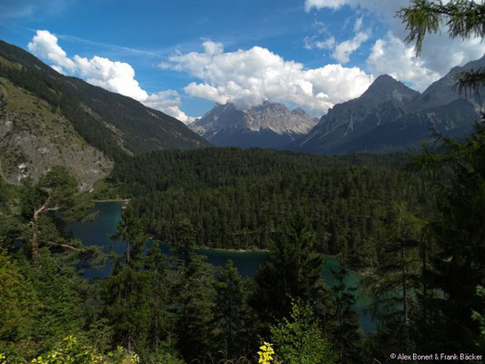Südtirol 2016, Blick vom Fernpass auf den Blindsee und die Zugspitze