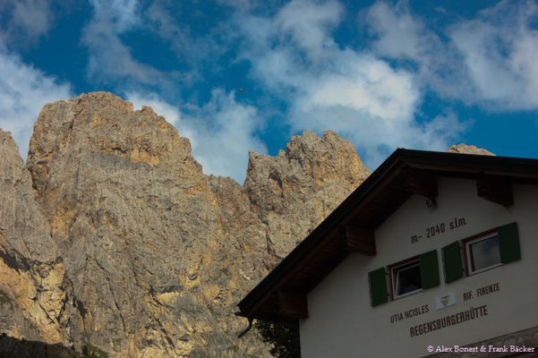 Südtirol 2016, Wanderung Col Raiser, Regensburger Hütte mit Geislerspitzen