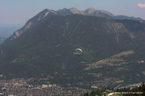 Garmisch-Partenkirchen 2023, Blick nach Garmisch-Partenkirchen mit Wank
