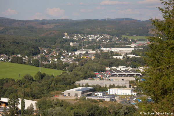 Rundwanderung Kredenbach 2021, Blick auf Kredenbach und Dahlbruch