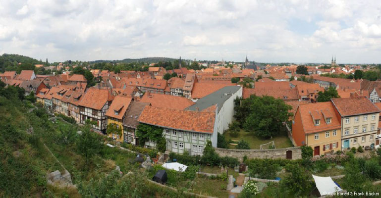 Quedlinburg 2021, Blick vom Schloßgarten auf die Altstadt