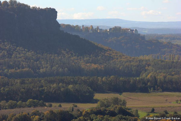Sächsische Schweiz 2022, Blick vom Aussichtspunkt Brand zum Lilienstein und zur Festung Königstein