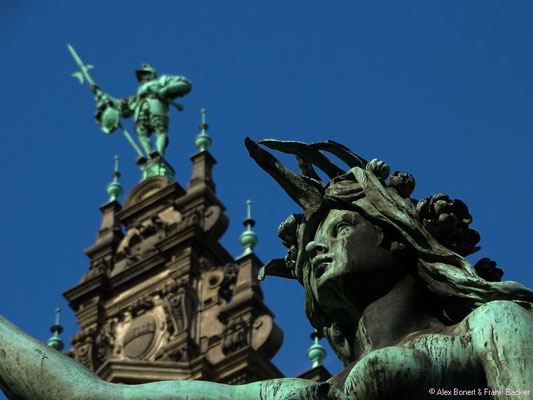 Hamburg 2016, Rathaus-Innenhof mit Hygieia-Brunnen