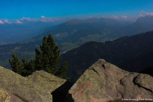 Südtirol 2016, Wanderung Grödner Höhenweg, Gipfel Außerraschötz (2.281 m), Blick nach Norden