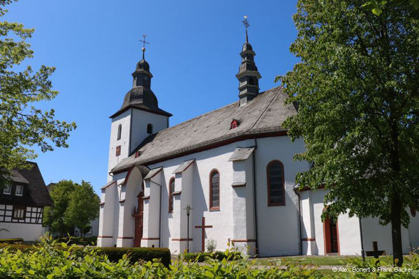 Golddorfroute Oberkirchen 2023, Kirche St. Gertrudis