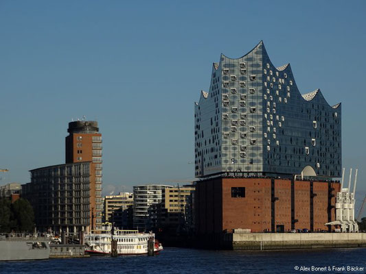 Hamburg 2017, Blick von Steinwerder auf Elbphilharmonie