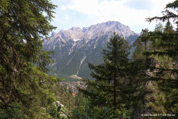 Mittenwald 2023, Blick aus dem Laintal auf das Karwendelmassiv