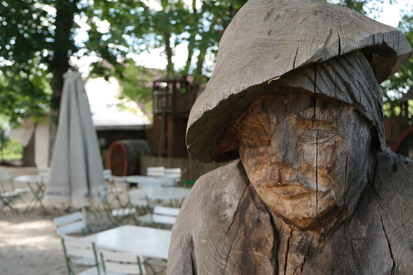 Der Kirchheimer Hirschgarten - Biergarten unter Kastanien - 28
