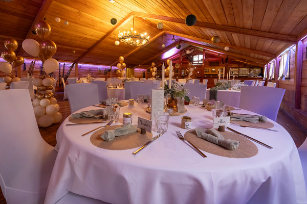 Hochzeiten, Familienfeiern, Firmenfest, Weihnachtsfeiern, Geburtstage etc. feiern im Kirchheimer Hirschenstadl